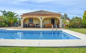 Traumhaus Fuer 6 Personen Mit Spektakulaerem Privaten Pool Und Schoenem Ausblick In Die Natur