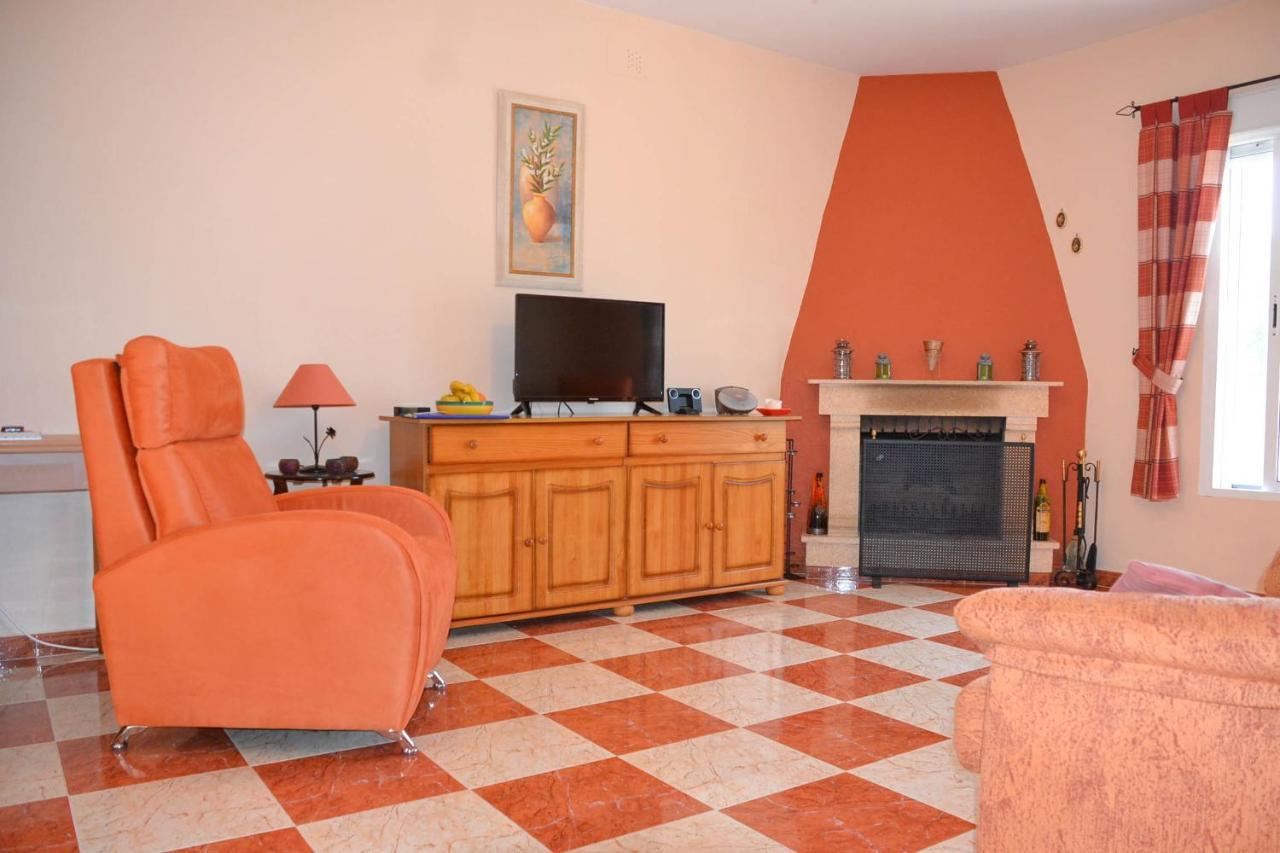 Traumhaus Fuer 6 Personen Mit Spektakulaerem Privaten Pool Und Schoenem Ausblick In Die Natur Hozanejos Exterior foto