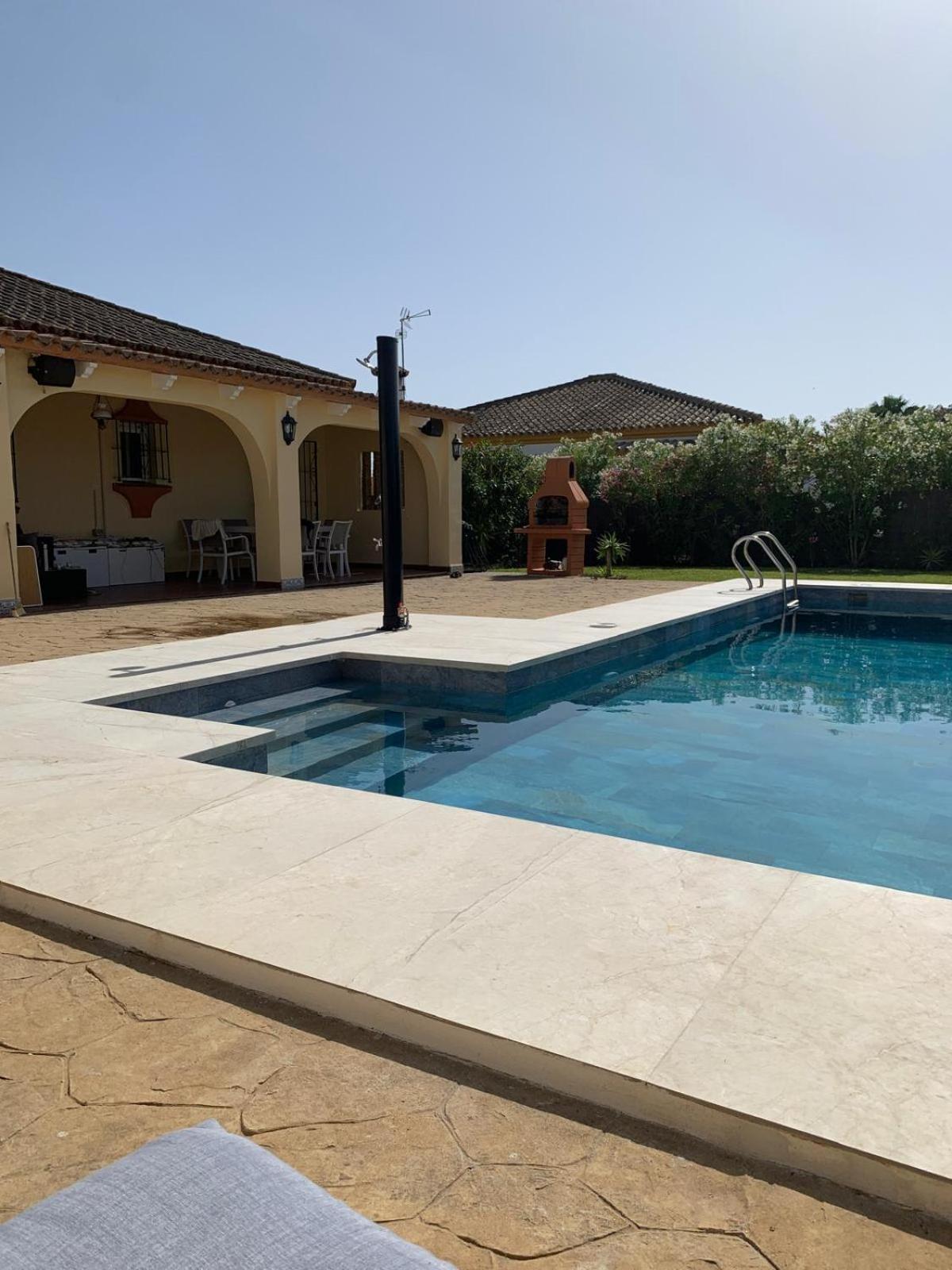 Traumhaus Fuer 6 Personen Mit Spektakulaerem Privaten Pool Und Schoenem Ausblick In Die Natur Hozanejos Exterior foto